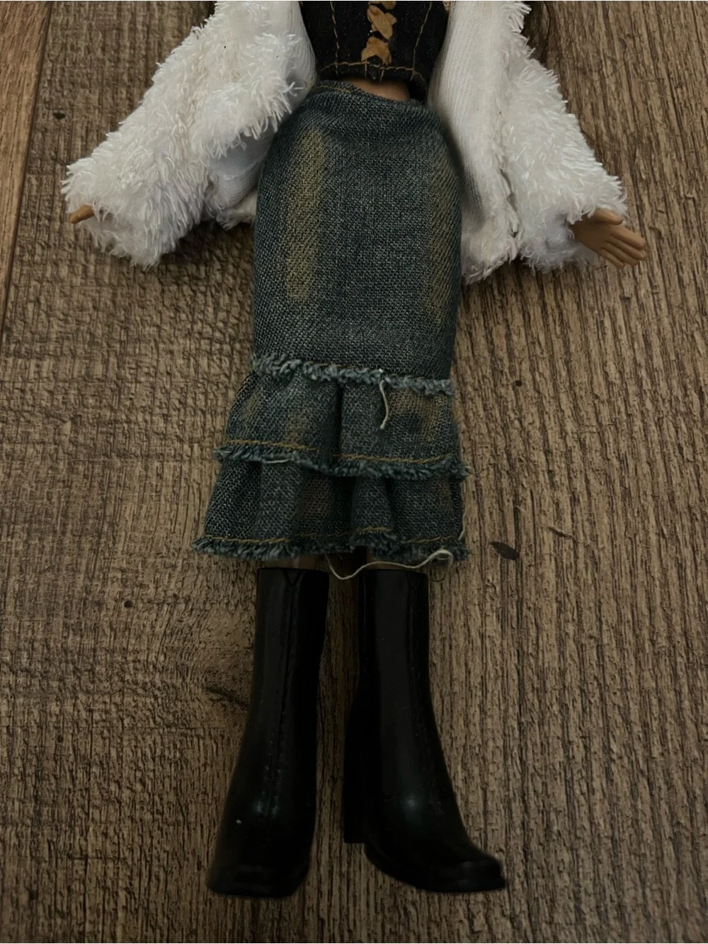 Bratz gently pre